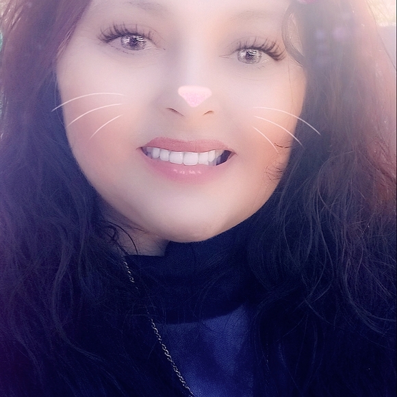 Meet your Posher, Tara - Picture 4 of 4